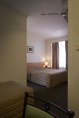 Imagen de la habitación del Motel Baileys. Foto 7