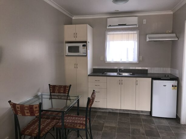 Imagen de la habitación del Motel Barclay, HAMILTON. Foto 23