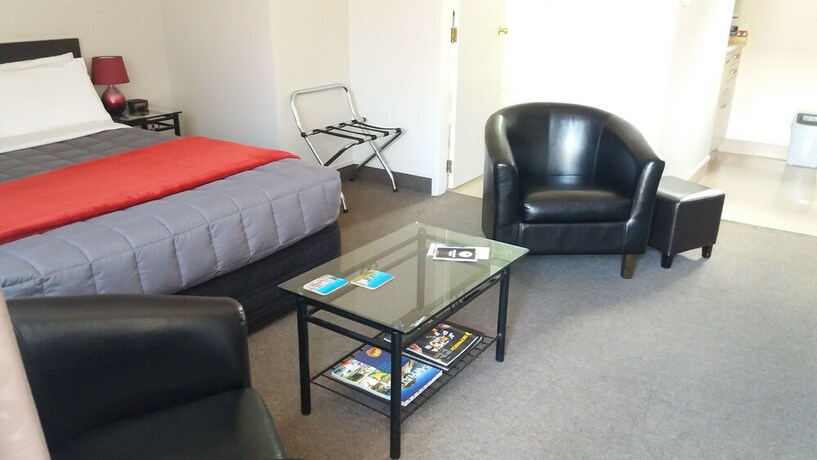 Imagen de la habitación del Motel Bay Palm. Foto 29