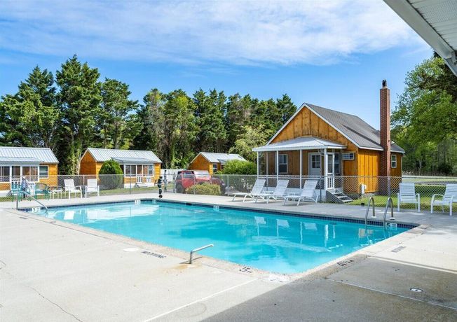 Imagen de la piscina del Motel Beach Bum West-O. Foto 20