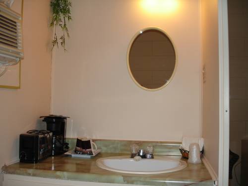 Imagen de la habitación del Motel Belair, Rigaud. Foto 14