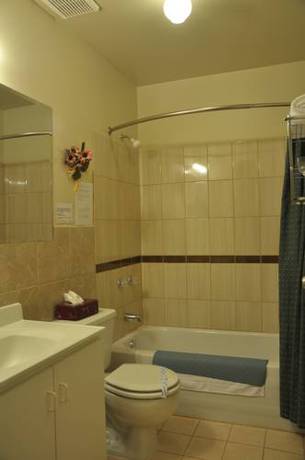 Imagen de la habitación del Motel Bel-eau. Foto 12