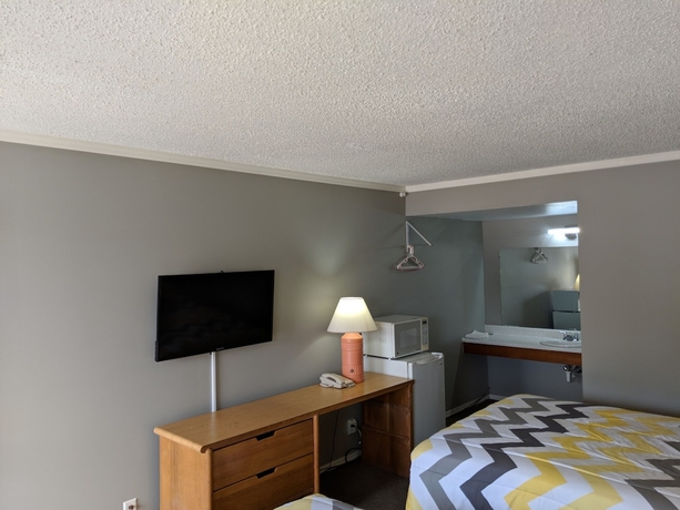 Imagen de la habitación del Motel Belle-aire. Foto 19