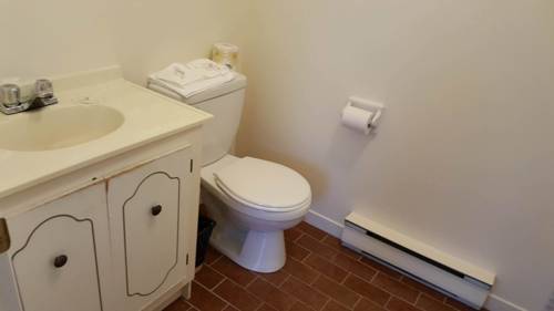 Imagen de la habitación del Motel Bellevue, Ste Anne de Beaupre. Foto 16