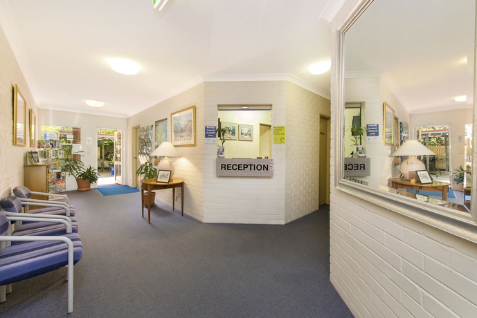 Imagen de los interiores del Motel Benson Court. Foto 16