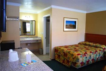 Imagen de la piscina del Motel Best 5. Foto 7