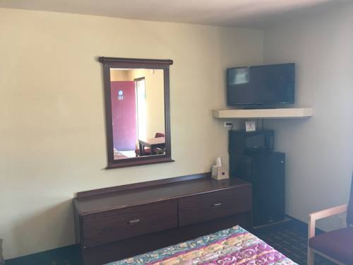 Imagen de la habitación del Motel Best Value Inn Sandusky. Foto 3