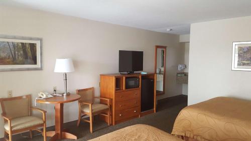 Imagen de la habitación del Motel Best Western Thunderbird. Foto 9