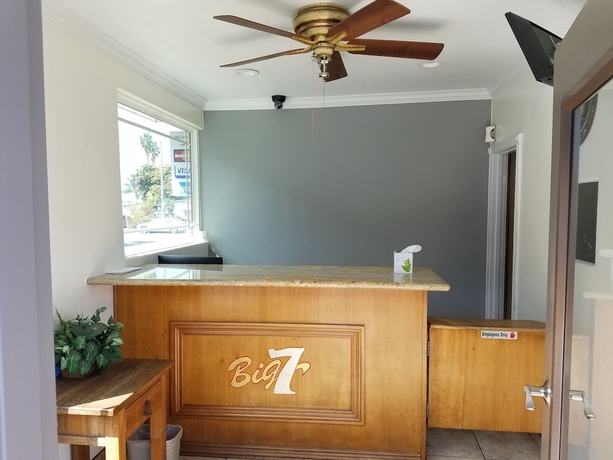 Imagen de los interiores del Motel Big 7. Foto 10