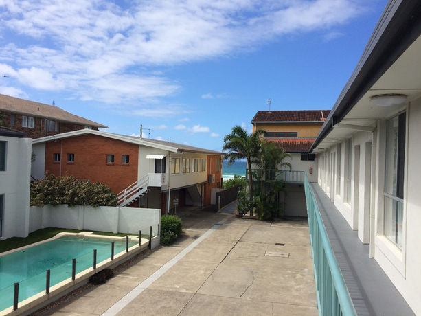 Imagen de la piscina del Motel Bilinga Beach. Foto 12