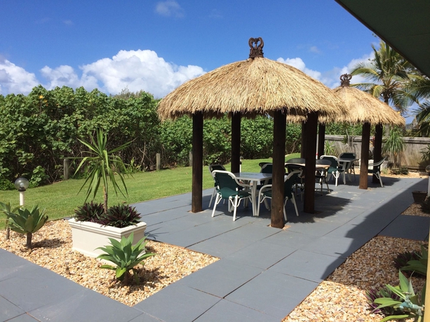 Imagen de los exteriores del Motel Bilinga Beach. Foto 11