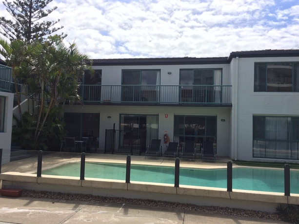 Imagen de la piscina del Motel Bilinga Beach. Foto 13