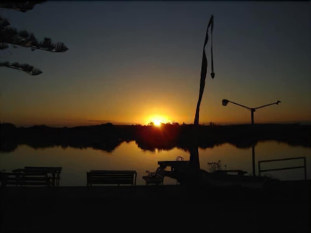 Imagen de los exteriores del Motel Black Swan Waterfront. Foto 7