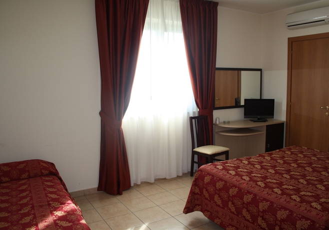 Imagen de la habitación del Motel Boston, Silvi. Foto 8