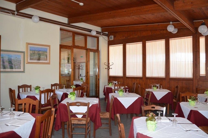 Imagen del bar/restaurante del Motel Boston, Silvi. Foto 4