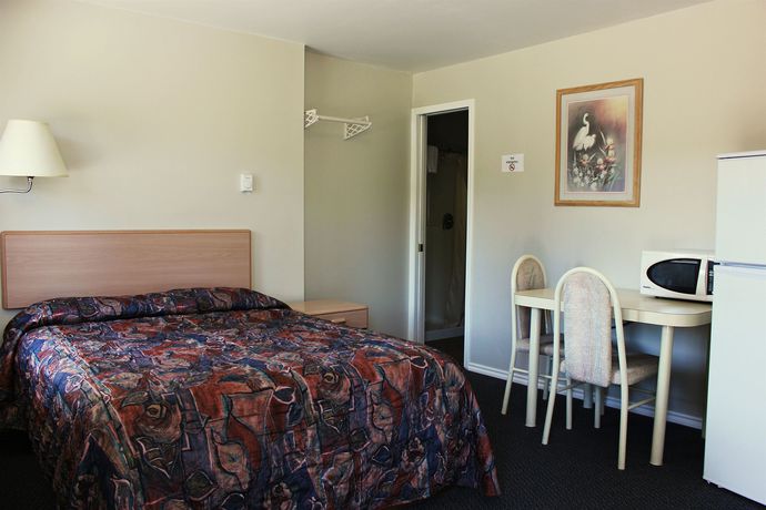 Imagen de los exteriores del Motel Boundary. Foto 11