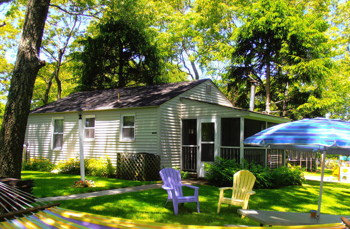 Imagen de los exteriores del Motel Bowen's By The Bays. Foto 13