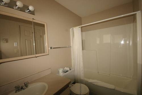 Imagen de la habitación del Motel Bowmont. Foto 5