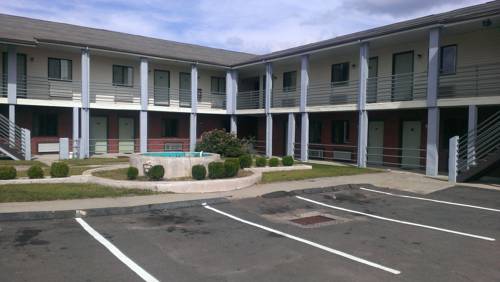 Imagen de la habitación del Motel Branford. Foto 2