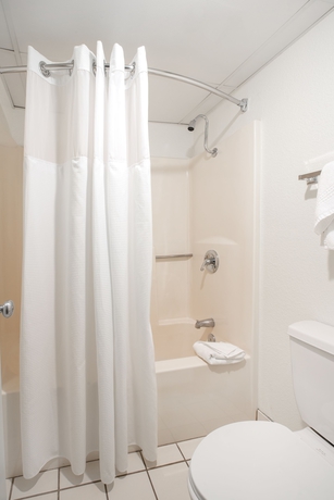 Imagen de la habitación del Motel Branson's Best. Foto 14