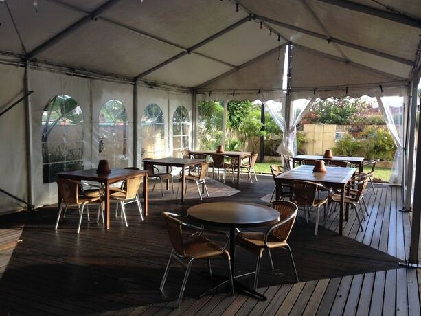 Imagen del bar/restaurante del Motel Budget, Guildford. Foto 8