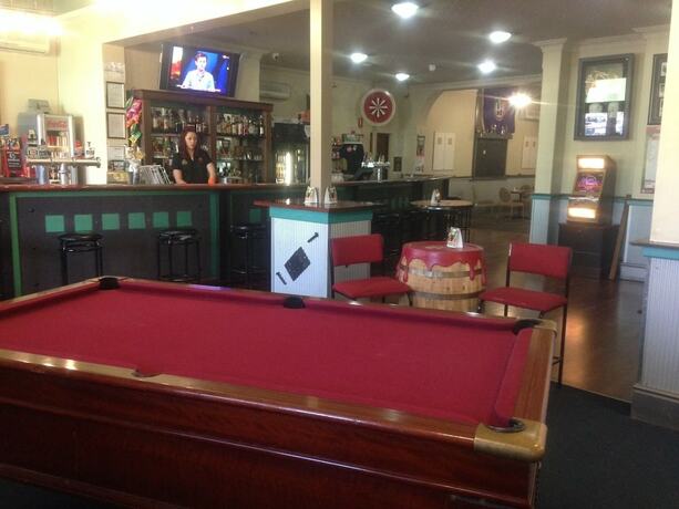 Imagen del bar/restaurante del Motel Budget, Guildford. Foto 11