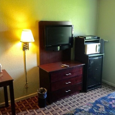 Imagen de la habitación del Motel Budget Inn, Tallahassee. Foto 6