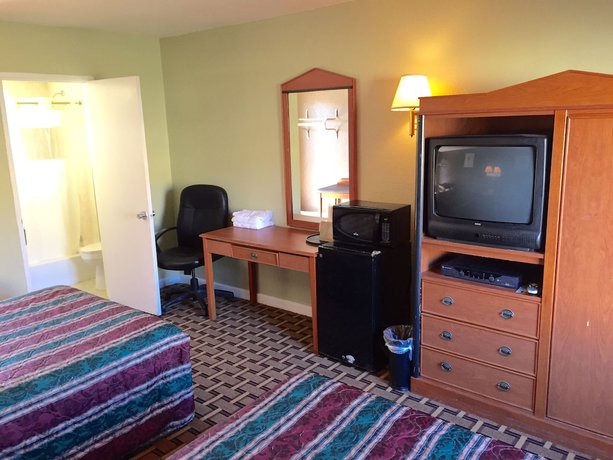 Imagen de la habitación del Motel Budget Inn, Tallahassee. Foto 7