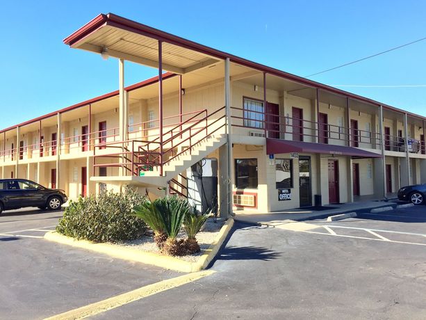 Imagen general del Motel Budget Inn, Tallahassee. Foto 1