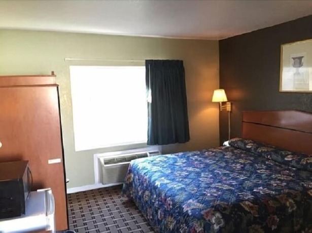 Imagen de la habitación del Motel Budget Inn, Tallahassee. Foto 13