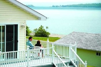 Imagen de los exteriores del Motel Cabot Trail. Foto 9