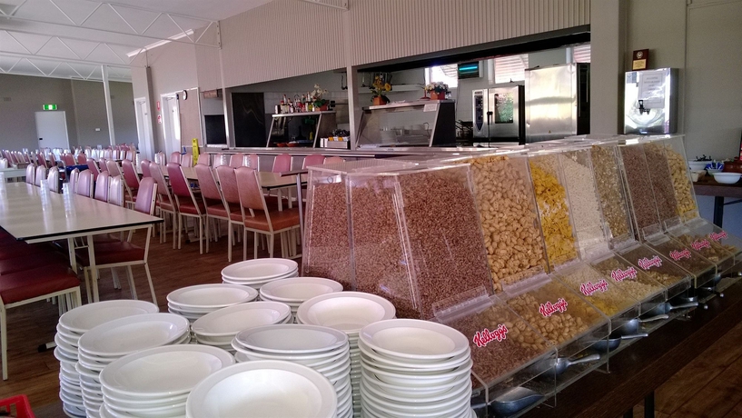 Imagen del bar/restaurante del Motel Canberra Carotel. Foto 3