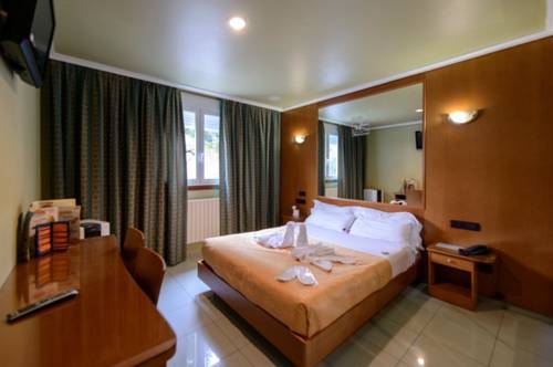 Imagen de la habitación del Motel Cancun Barbadas-ourense. Foto 2