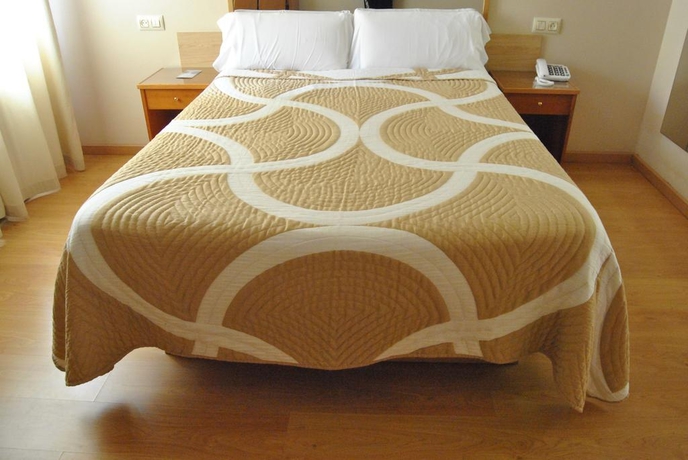 Imagen general del Motel Cancun Oviedo. Foto 8