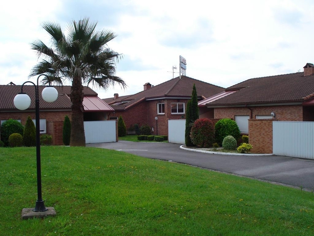 Imagen general del Motel Cancun Oviedo. Foto 11