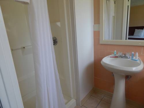 Imagen de la habitación del Motel Capri, Dartmouth. Foto 5