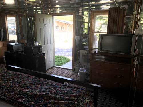 Imagen de la habitación del Motel Capri, Dartmouth. Foto 7