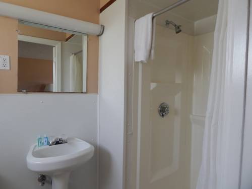 Imagen de la habitación del Motel Capri, Dartmouth. Foto 10