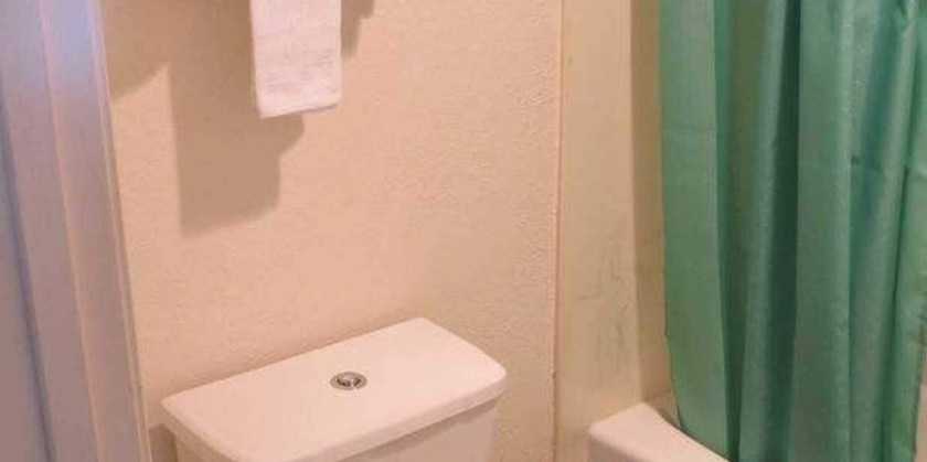 Imagen de la habitación del Motel Capri, Redwood Junction. Foto 15