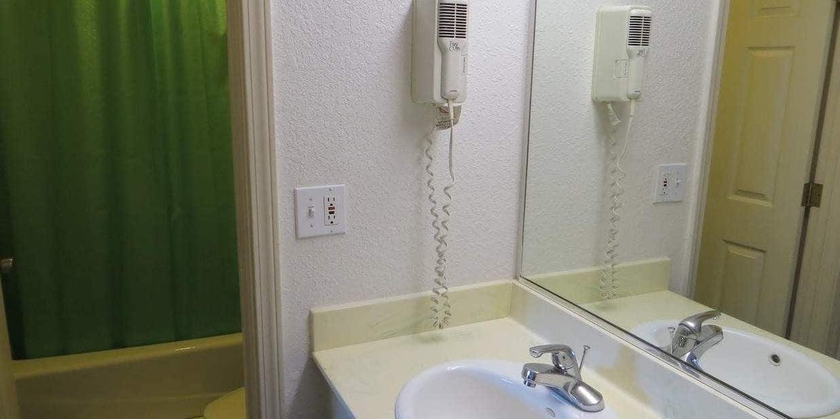 Imagen de la habitación del Motel Capri, Redwood Junction. Foto 16