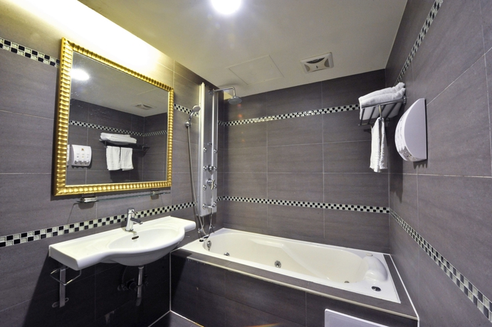 Imagen de la habitación del Motel Carnival, Nuevo Taip&eacute;i. Foto 14