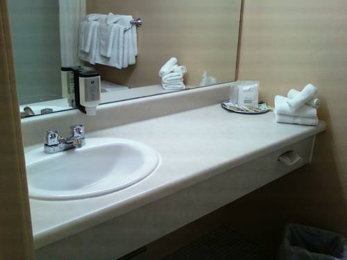 Imagen de la habitación del Motel Castille, Roberval. Foto 6