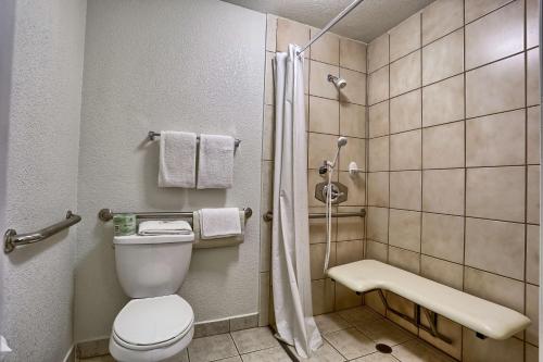 Imagen de la habitación del Motel Cathedral Hill, San Francisco. Foto 7