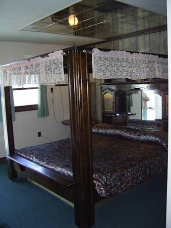 Imagen de la habitación del Motel Cedar Grove. Foto 7