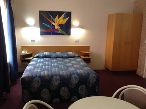 Imagen de la habitación del Motel Cedar Lodge, Armidale. Foto 5