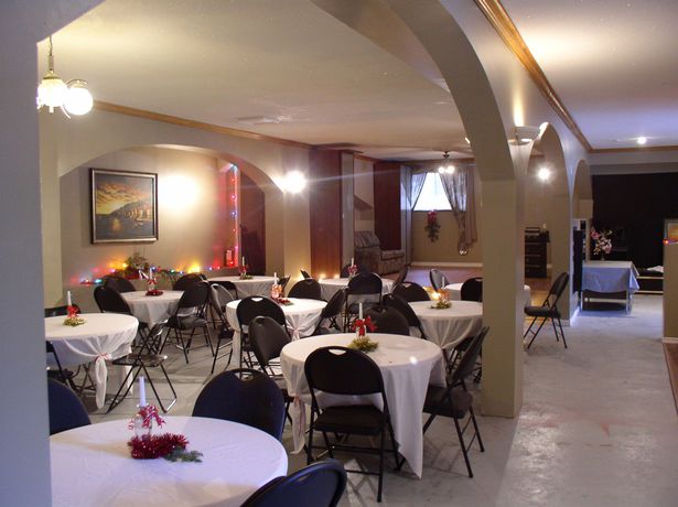 Imagen de los interiores del Motel Cedar Springs. Foto 7