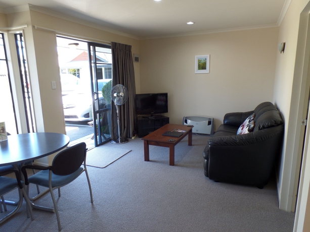 Imagen de los interiores del Motel Centre Court. Foto 12