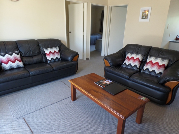 Imagen de los interiores del Motel Centre Court. Foto 13