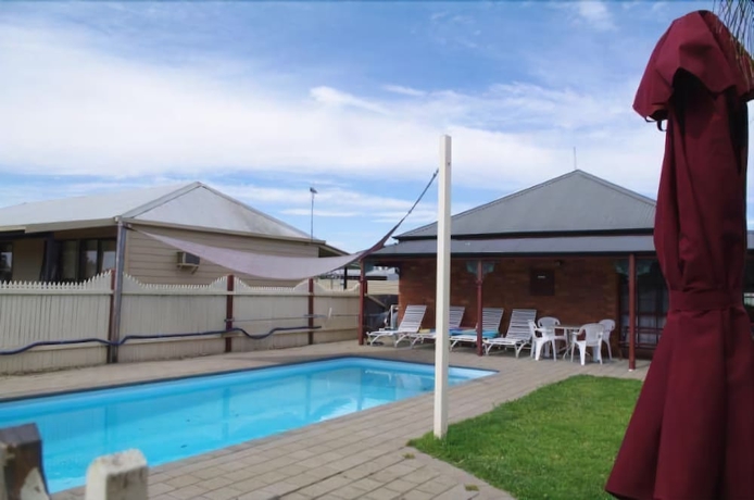 Imagen de la piscina del Motel Centretown Nagambie. Foto 10