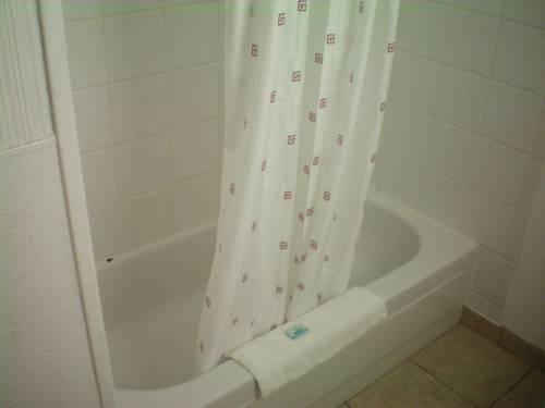 Imagen de la habitación del Motel Chalet, Bend. Foto 16